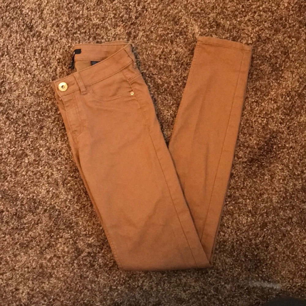 Brown skinny jeans
